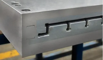 康百思玻璃钢拉挤模具